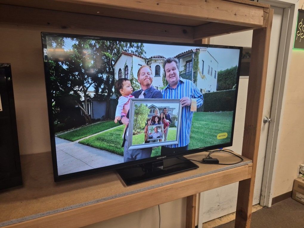 Element 43" 1080p TV With Remote ELEFT436
