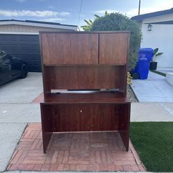Free Desk In Bay Park