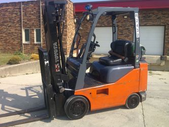 3500 LB. Capacity Toyota Propane Forklift