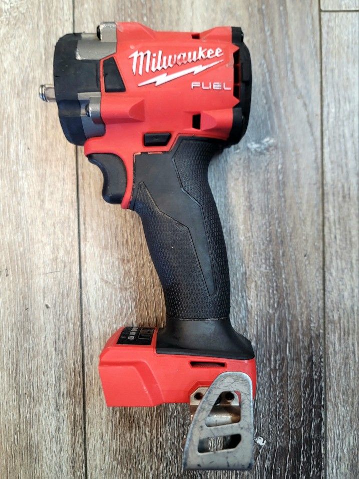 Milwaukee FUEL 2854-20 3/8 Brushless Cordless Impact Wrench Volt (Bare Tool Only), 