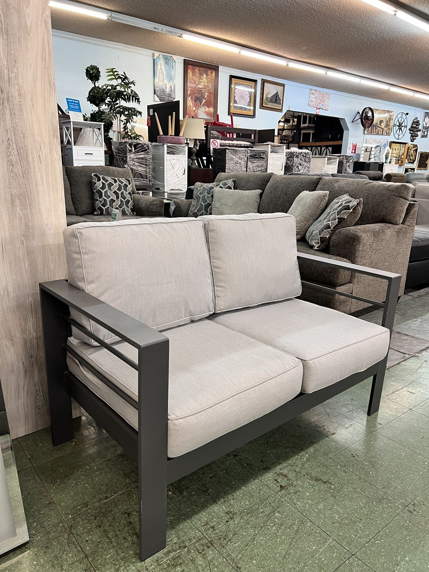 🥳Flash Deal🥳Deep Seat Outdoor Aluminum Patio Loveseat $200, Matching Sofa And Chairs available