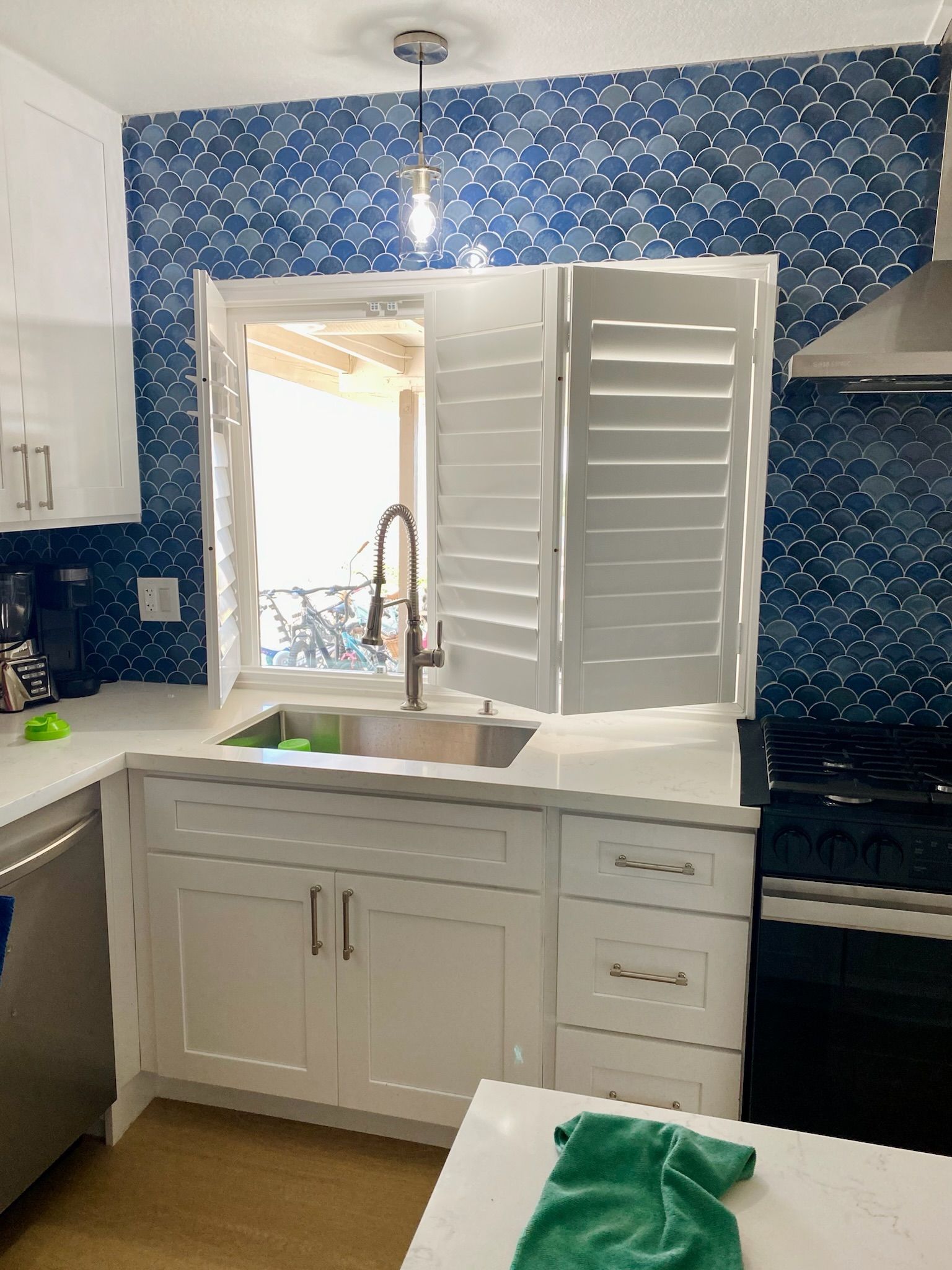 Window Shutters, Sliding Door Shutters, French Door Shutters, Closet Shutters. Persianas de Madera. Servicing All Southern California. 951-573-2560