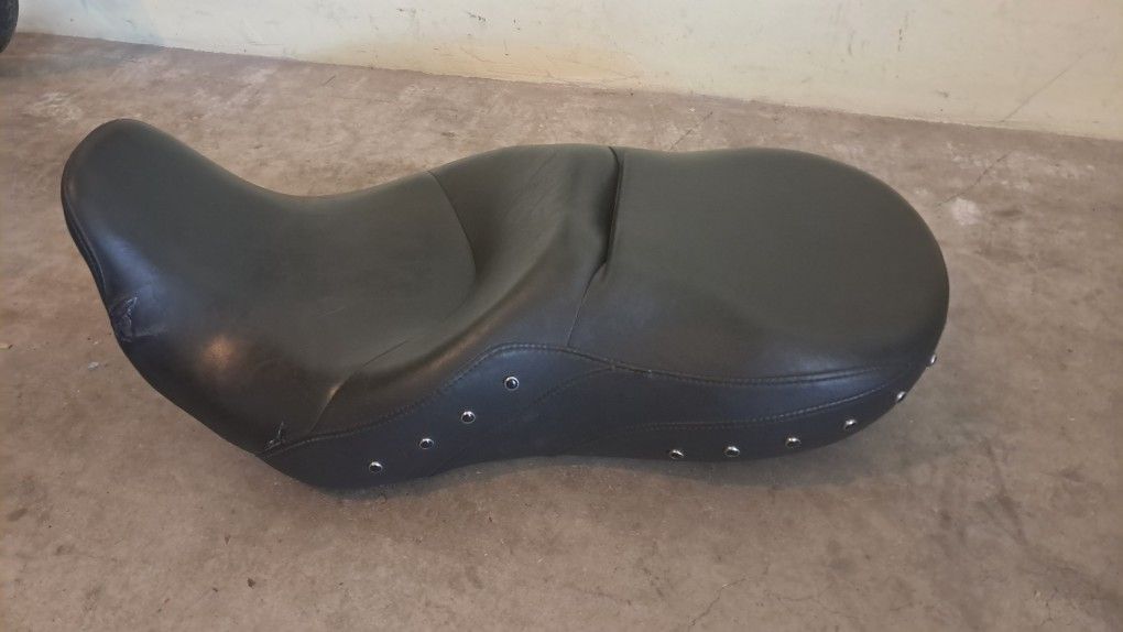Harley Road King Seat, Softail Badlander Seat
