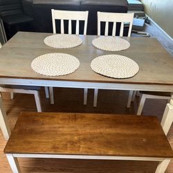 Kitchen table , 4 Chairs, Table, Bench