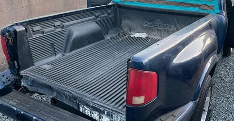 Step side bed plastic