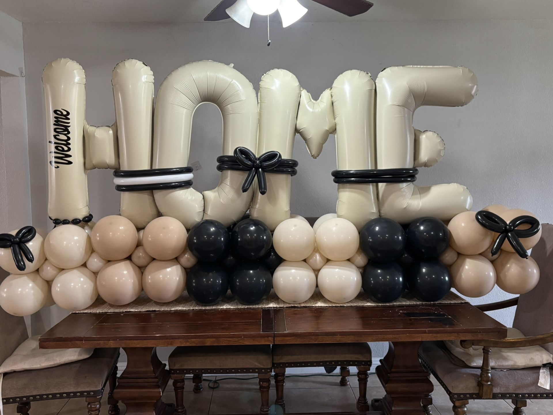 HOME Balloon Bouquet