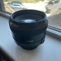 Canon Lens EF 50mm 1:1:2 L USM