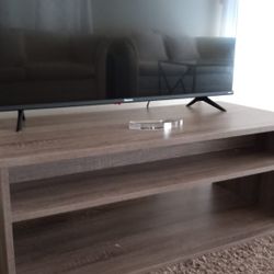 New Tv Just Moving Out And Need To Sale It 