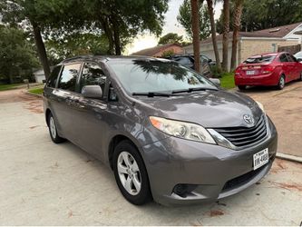 2011 Toyota Sienna
