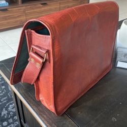 Mens Brown Leather - Messenger Bag 