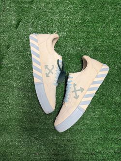 Off-white vulcanized