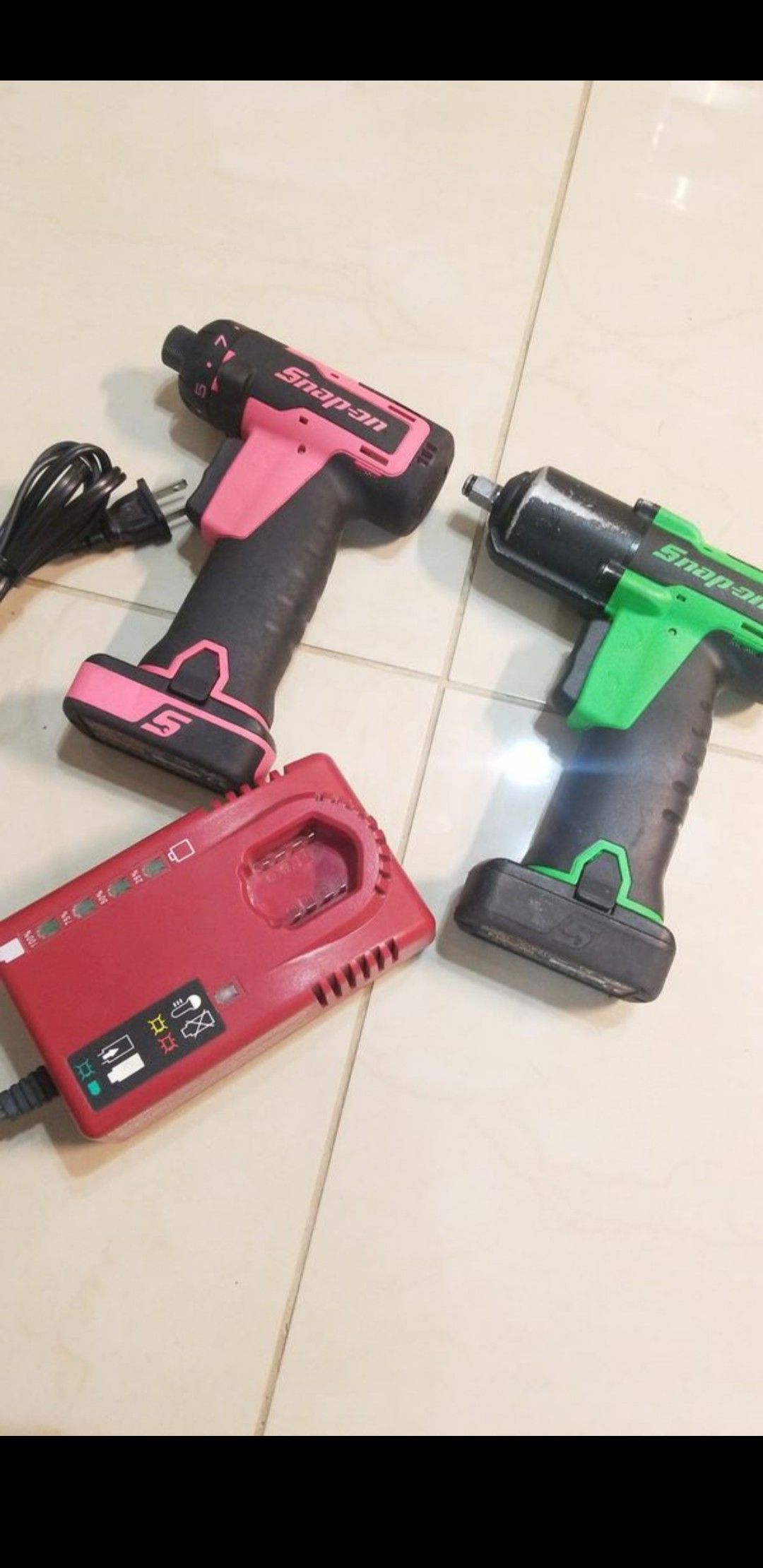 New Snap On Drill and 3/8 impact with bateries and charger