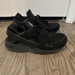 Nike Mens Air Huarache Black Running Shoes Sneakers Size 12  As you can see in the pictures there are a few areas that have thinned. There are no rips