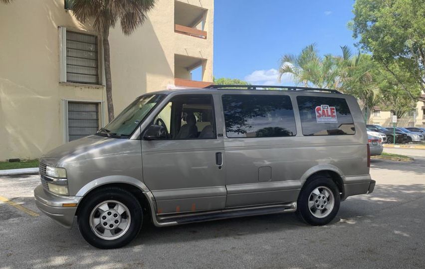 2003 Chevrolet Astro Van