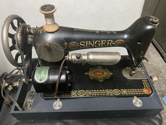 Antique 1912 Singer sewing Machine