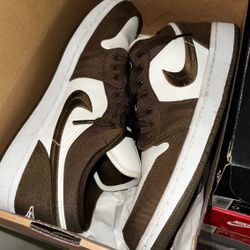 Jordan 1 Low SE Light Olive Size 9m/10.5w $125