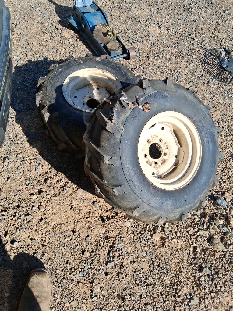 Carlisle Tractor Tires 