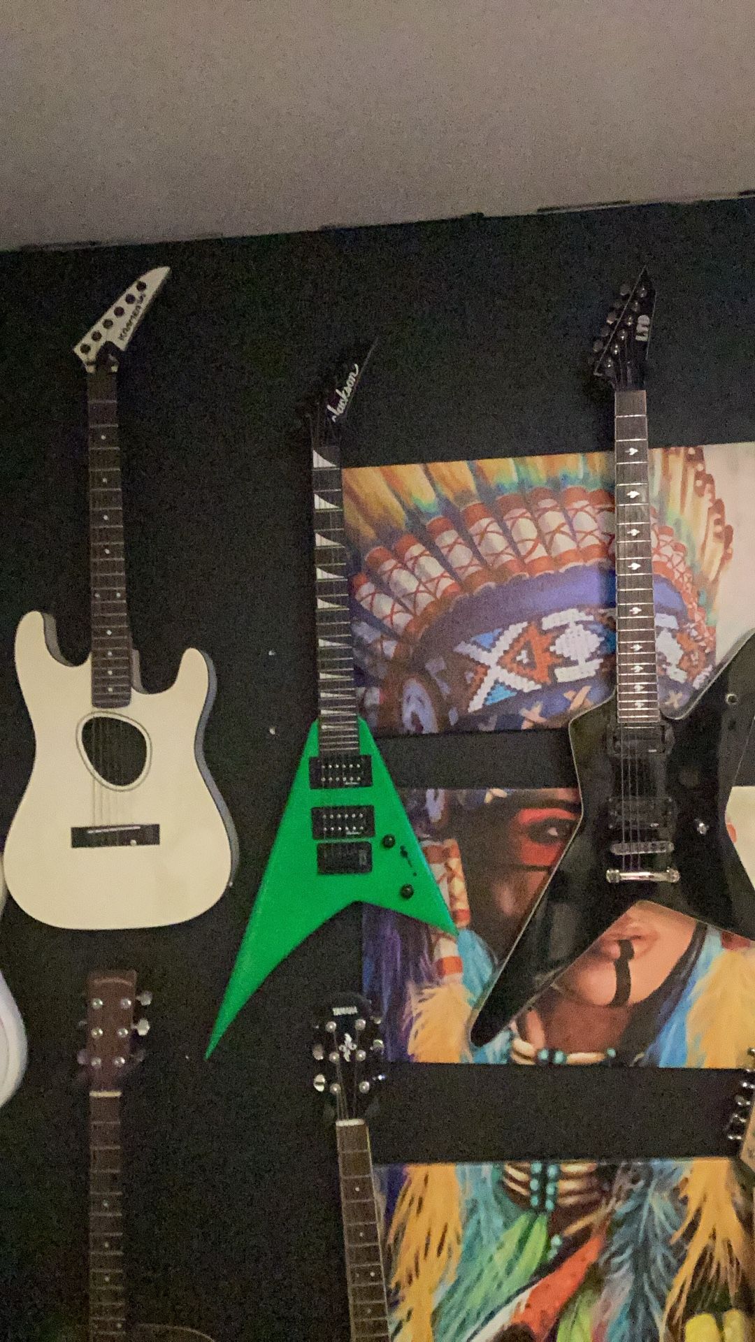 Electric Guitar ,  Jackson  Flying V Minion