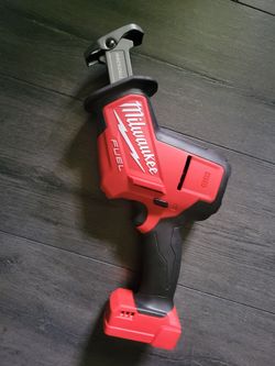 Milwaukee M18 FUEL Hacksaw