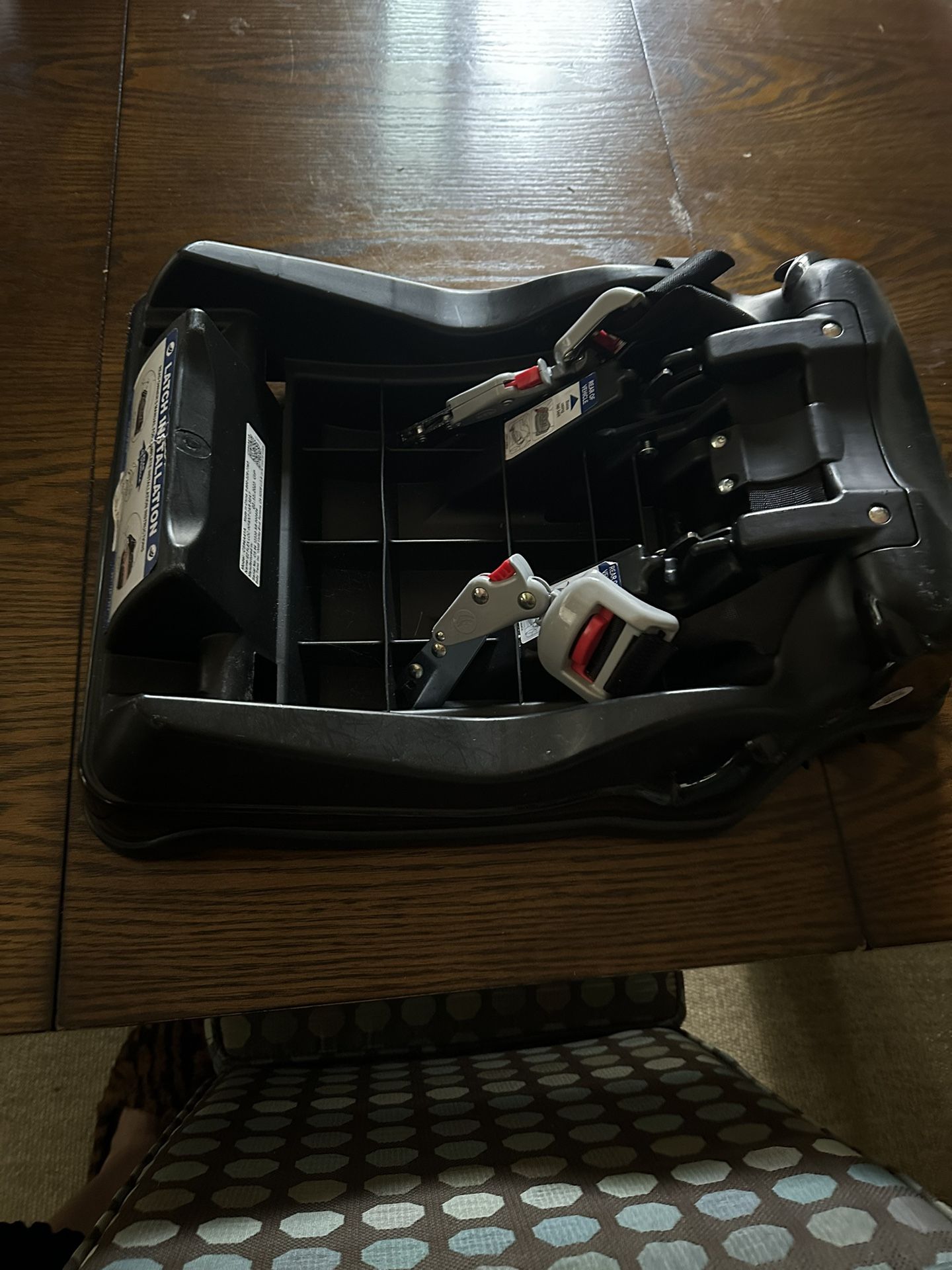 Baby Trend EZ Lift Infant Car Seat $20