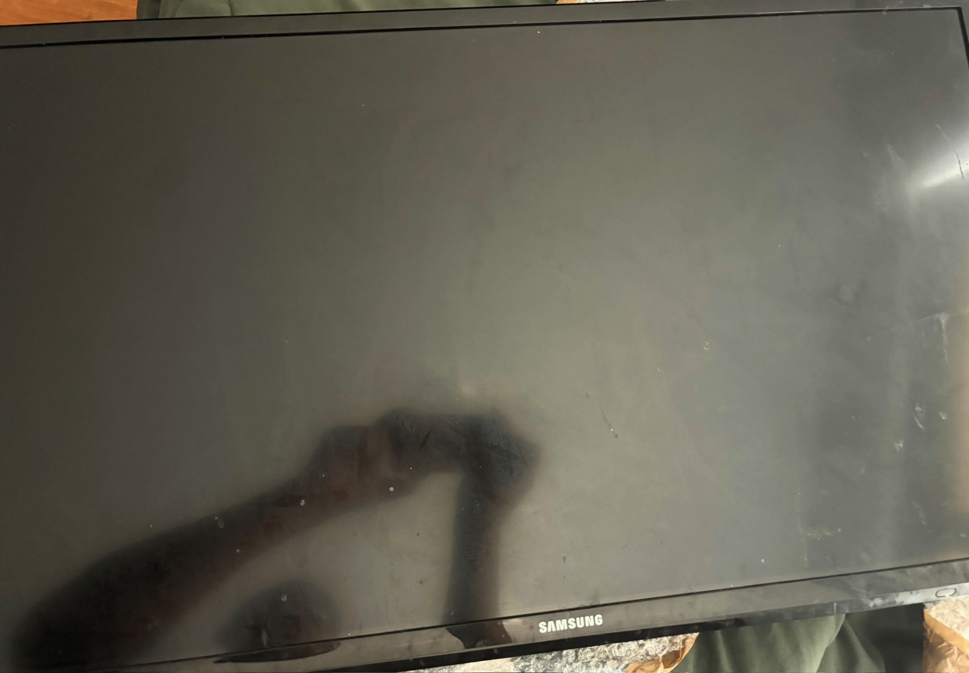 Samsung 32” TV