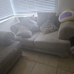 Free gratis mesa 5 sillas y sofas