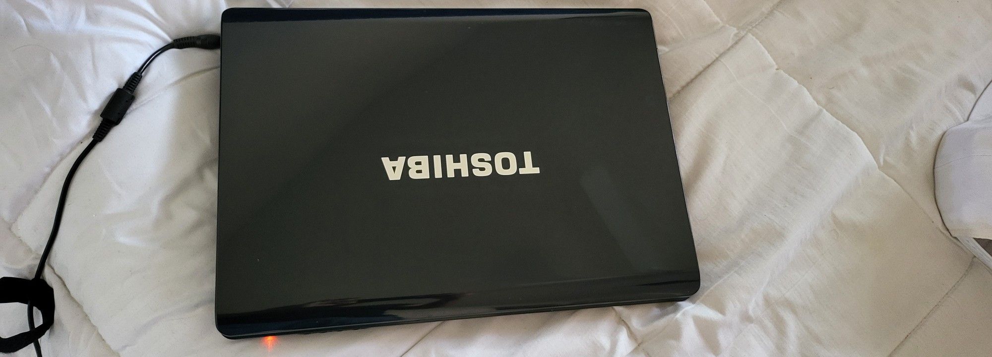 Toshiba Laptop 17 Inch