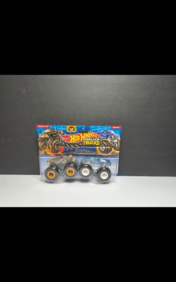 HOT WHEELS MONSTER TRUCKS - BIGFOOT 50th & BIGFOOT DIECAST TOY TRUCKS 1:64