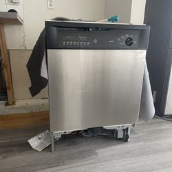 GE Nautilus™ Built-In Dishwasher 24W