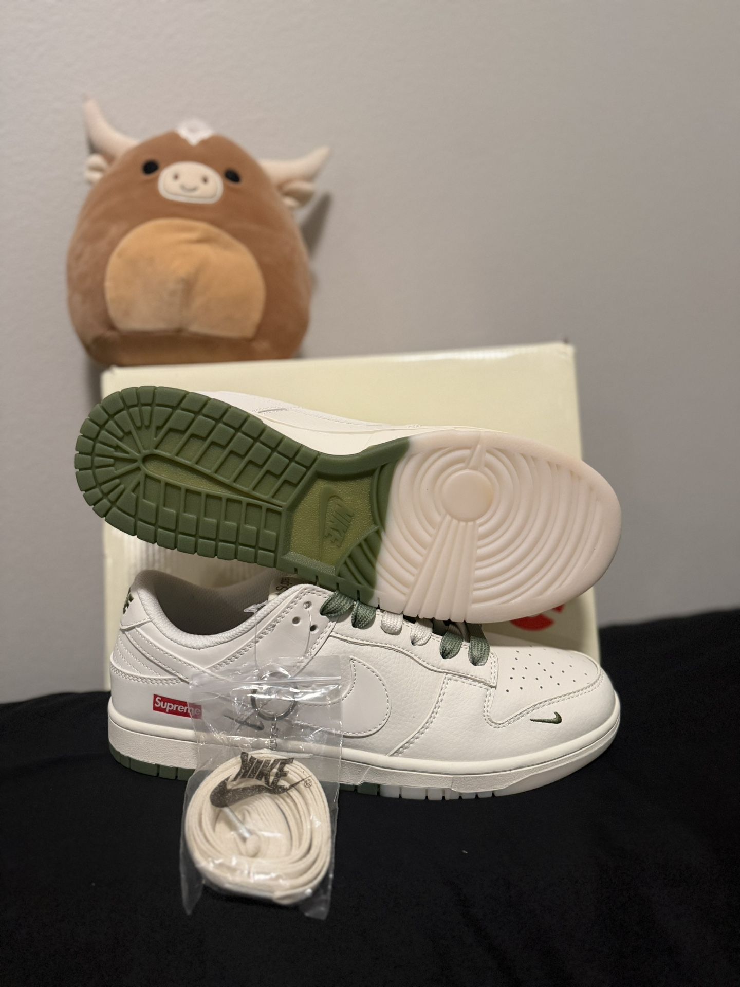 Size 11 Nike Supreme Collabs Stone Island