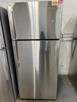 GE Stainless Steel Top-Freezer Refrigerator