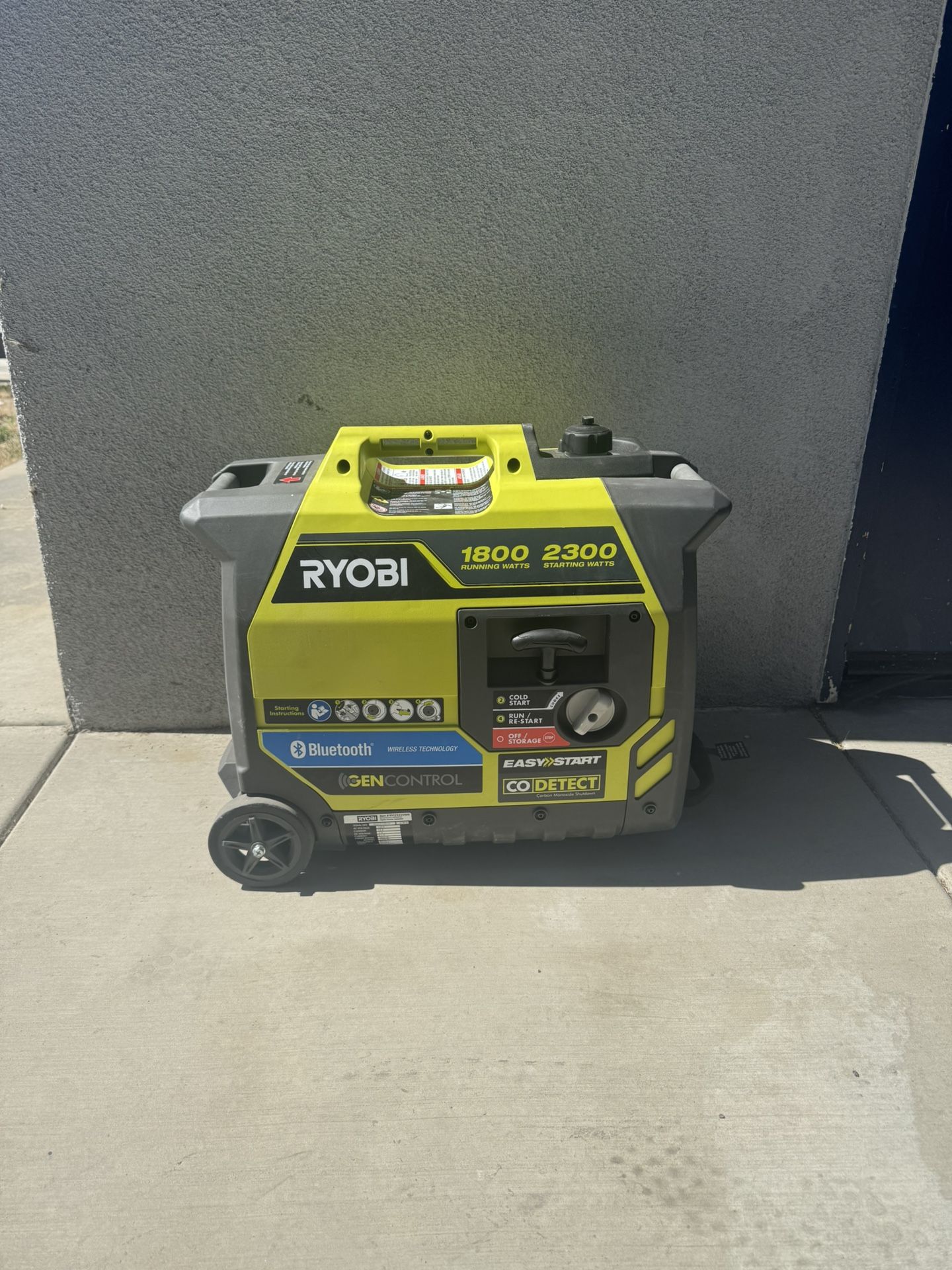 Ryobi Generator 2300 Watts Super Quiet