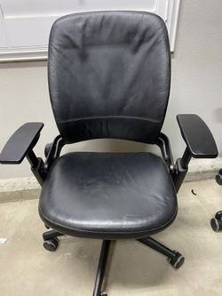 $599firm! Authentic Leather Steelcase Leap v2 office desk chair. Fully loaded and includes a 1 year mechanical warranty.