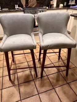 Zarah Wingback Upholstered Counter Stool