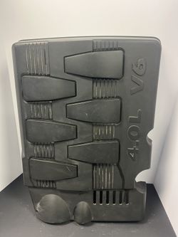 08-10 Mopar 4.0L V6 Engine Cover