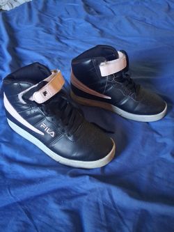Girls shoes