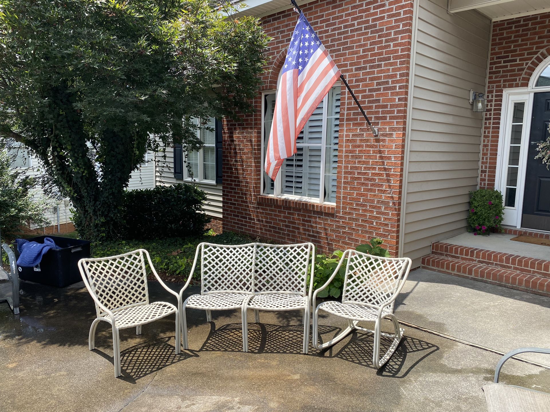 Deluxe Patio Chairs Set
