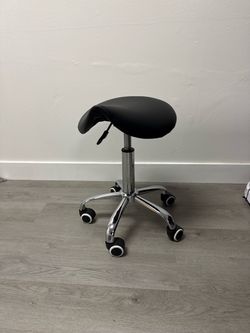 Rolling Saddle Chair