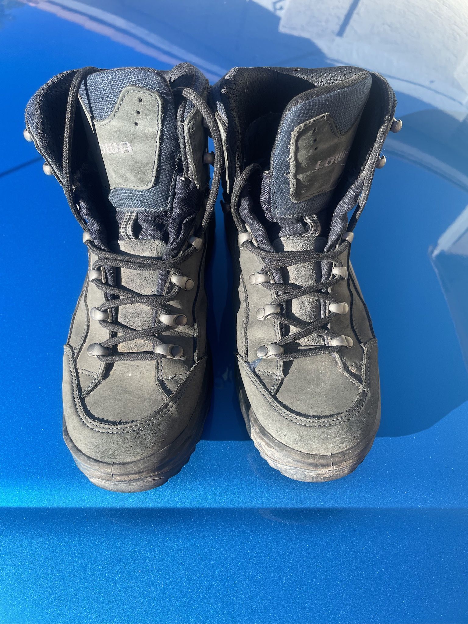 Lowa Renegade Mid GTX Women’s Size 8.5