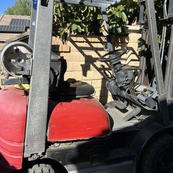 Toyota Propane Fork Lift