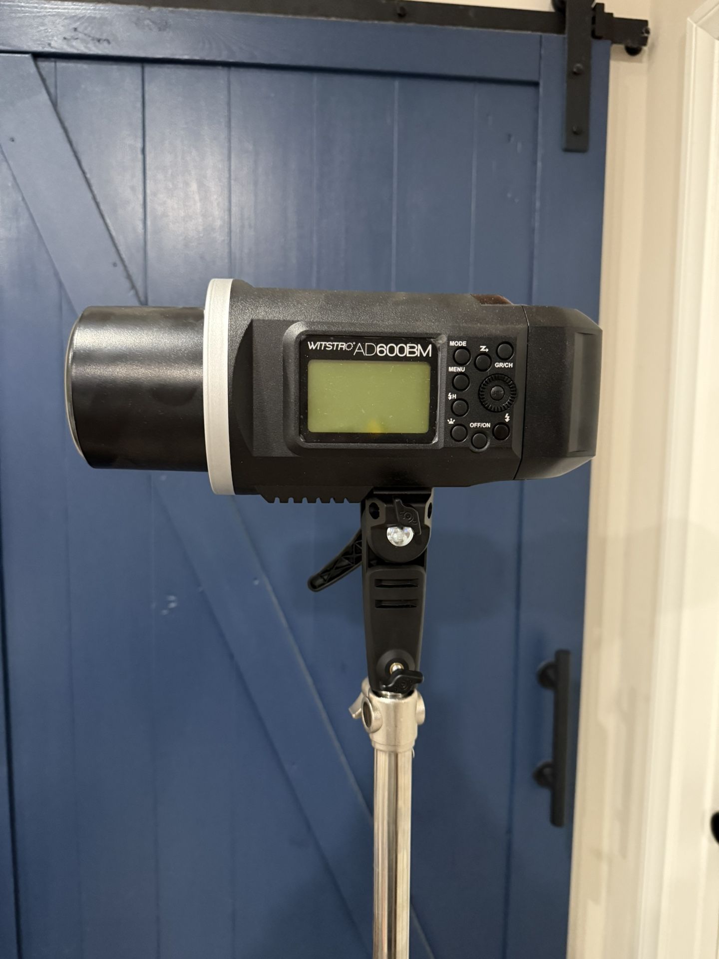 AD 600 Bm Strobe Light Photography