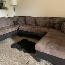 L Shape Sectional With Ottoman 