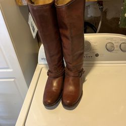 Women’s Boots Size 10 Frye Equestrian Chestnut 