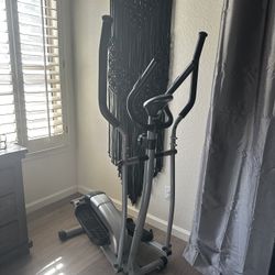 Sunny Health & Fitness SF-E905 Elliptical