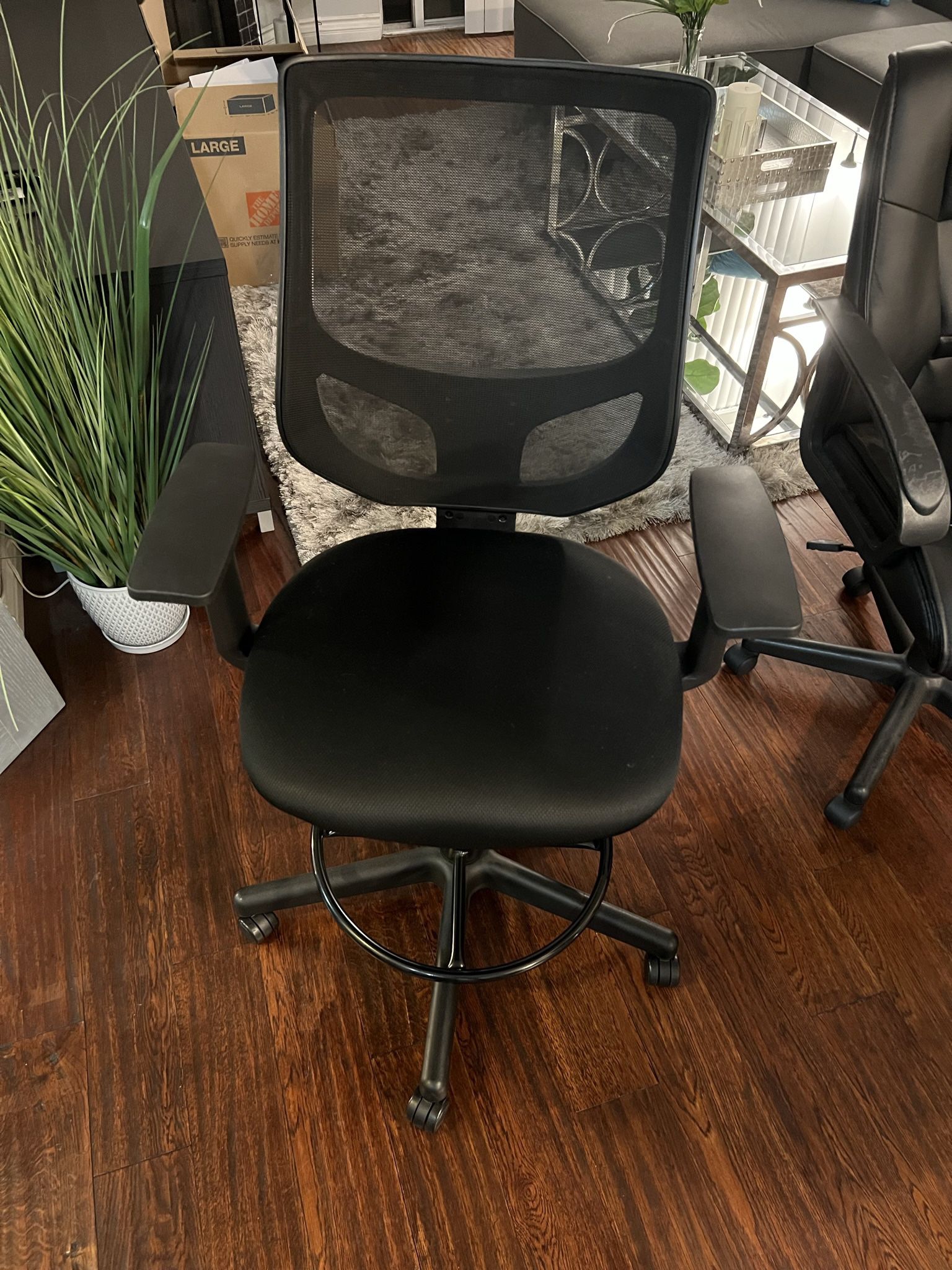 Ergo Friendly Computer Chair