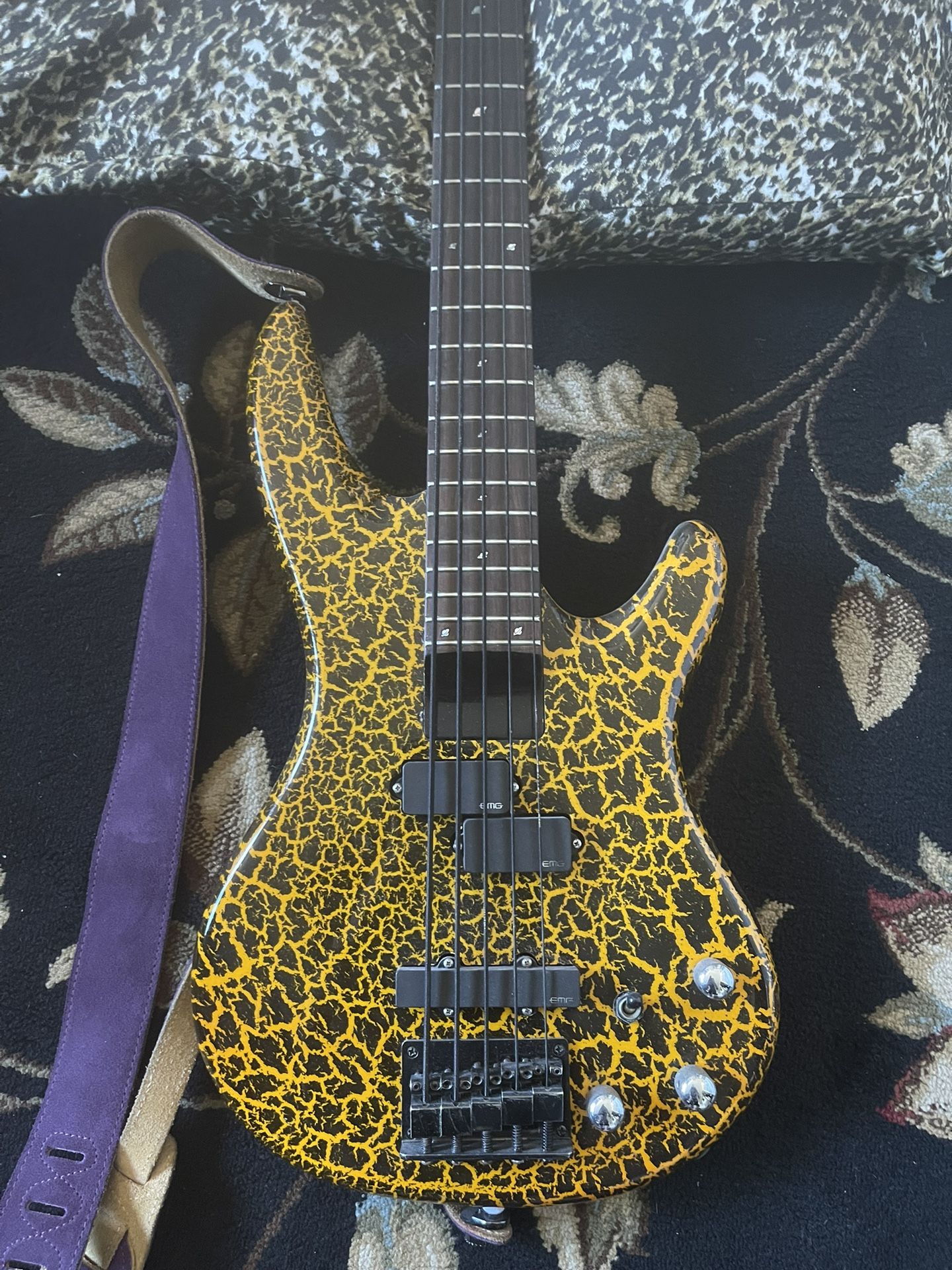 Samick Saturn Artist Series 5 String Bass for Sale in El Cajon, CA