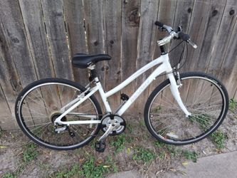 Marin Larkspur ladies hybrid