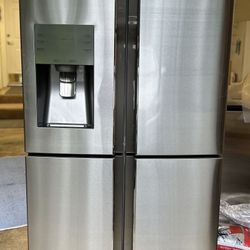 Refrigerator 