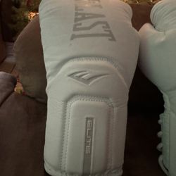 Everlast Elite Pro 2 Boxing Gloves 
