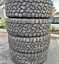 35x12.50/18 Set 4 Tires Toyo Con Excelente calidad 📱